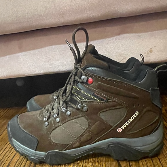 Wenger Mens Leather Hiking Boots 